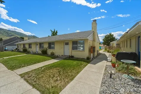 315 W Gibson Avenue Chelan WA 98816