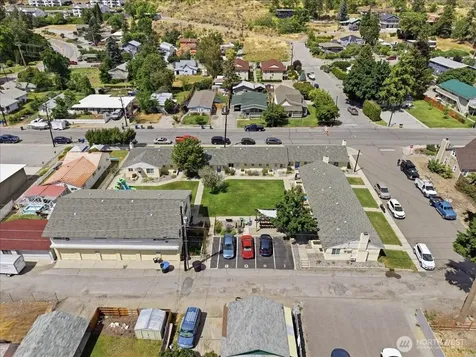 315 W Gibson Avenue Chelan WA 98816