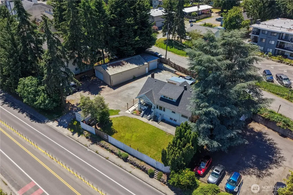 13025 Ambaum Boulevard SW Burien WA 98146