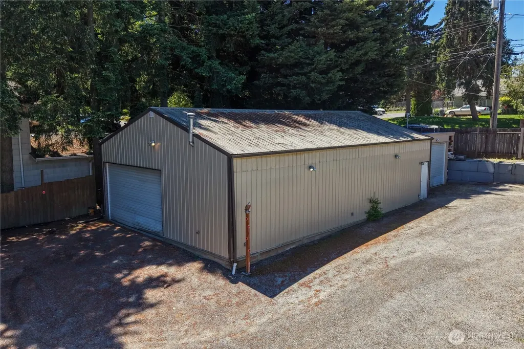 13025 Ambaum Boulevard SW Burien WA 98146
