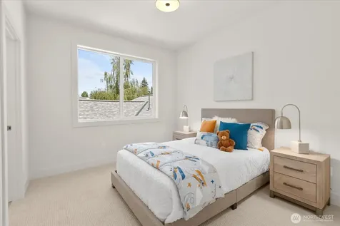 5739 25th Avenue NE Seattle WA 98105