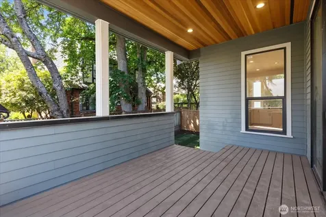 5739 25th Avenue NE Seattle WA 98105
