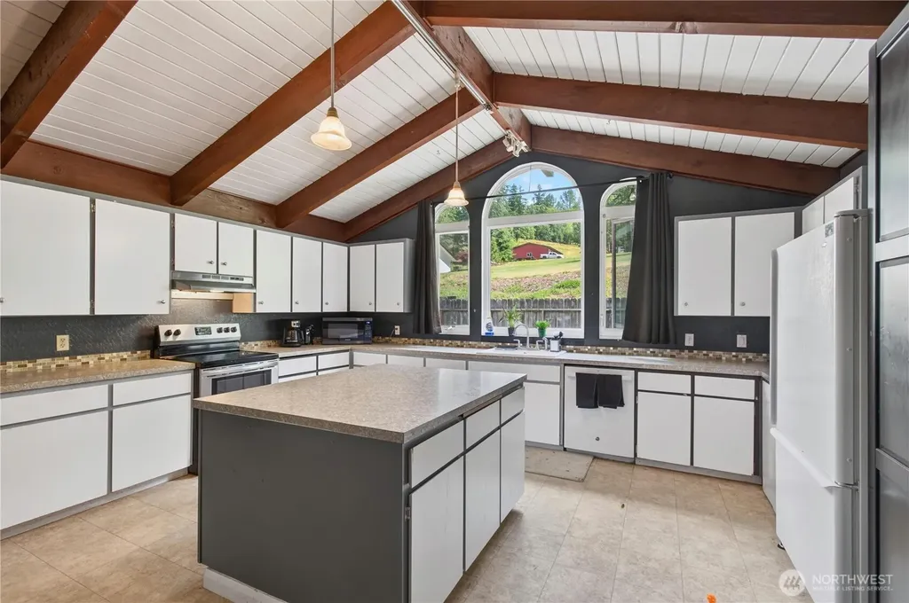103 Pare Road Kelso WA 98626