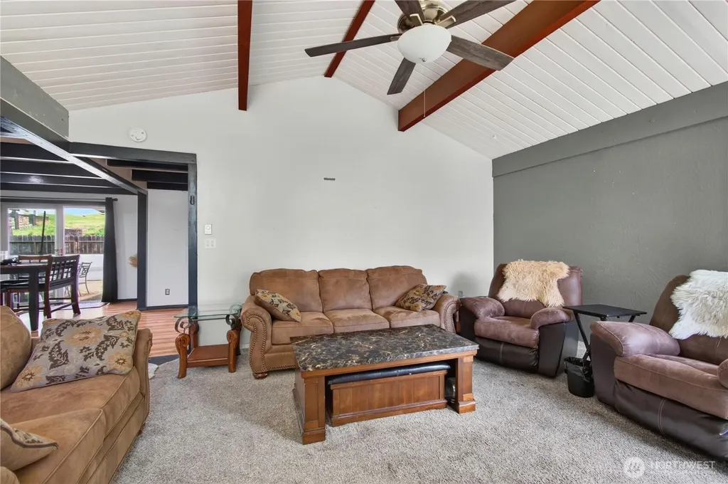 103 Pare Road Kelso WA 98626