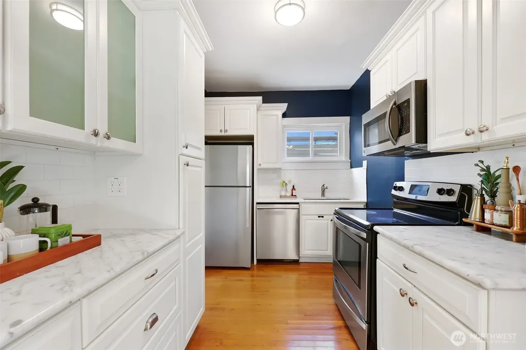 516 W Howe Street Seattle WA 98119