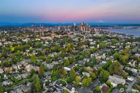 516 W Howe Street Seattle WA 98119