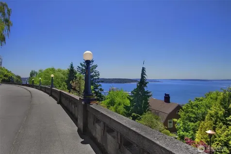 516 W Howe Street Seattle WA 98119