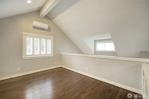 2213 NW 60th Street Seattle WA 98107