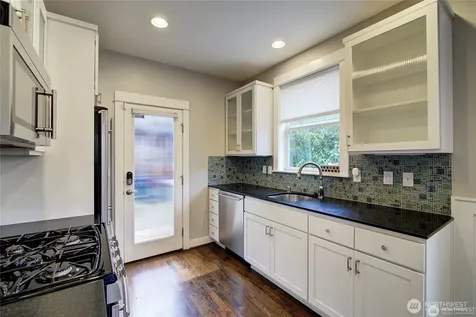 2213 NW 60th Street Seattle WA 98107