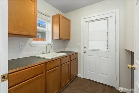 4127 E T Street Tacoma WA 98404