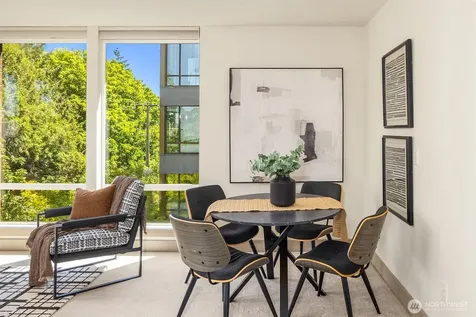 4547 8th Avenue NE Seattle WA 98105