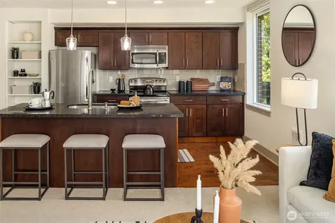 4547 8th Avenue NE Seattle WA 98105