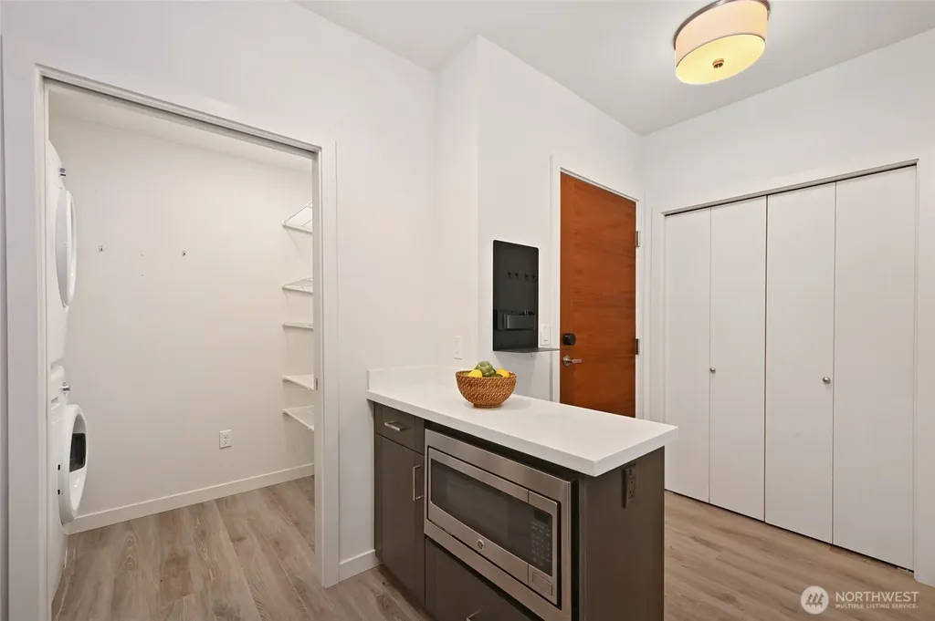 1760 NW 56th Street Seattle WA 98107