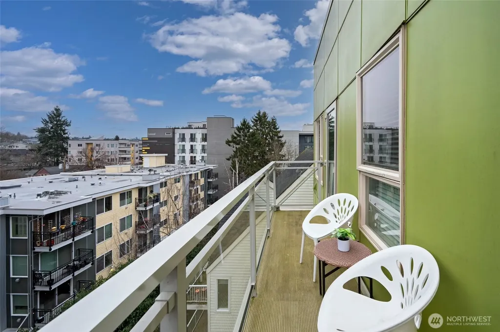 1760 NW 56th Street Seattle WA 98107