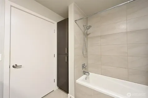 1760 NW 56th Street Seattle WA 98107