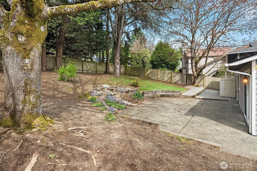 14011 98th Avenue NE Kirkland WA 98034