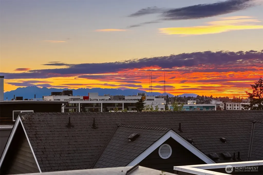 1809 13th Avenue Seattle WA 98122