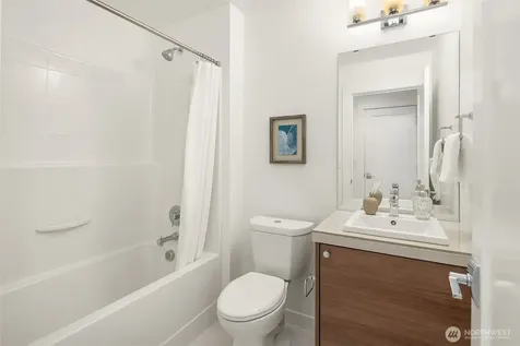 1809 13th Avenue Seattle WA 98122