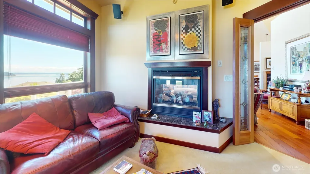 8102 E Perelli Lane Port Orchard WA 98366