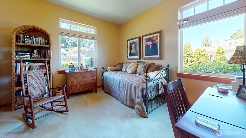 8102 E Perelli Lane Port Orchard WA 98366