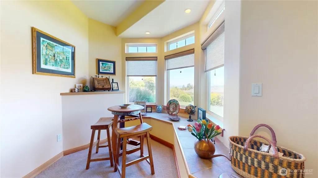 8102 E Perelli Lane Port Orchard WA 98366