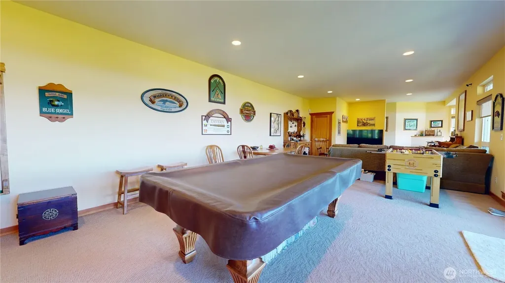 8102 E Perelli Lane Port Orchard WA 98366