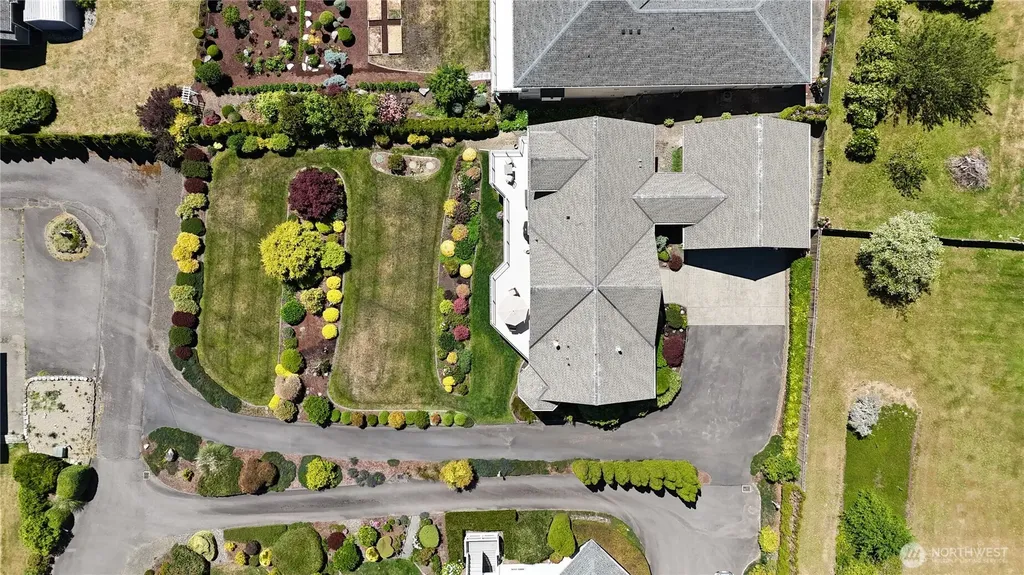 8102 E Perelli Lane Port Orchard WA 98366