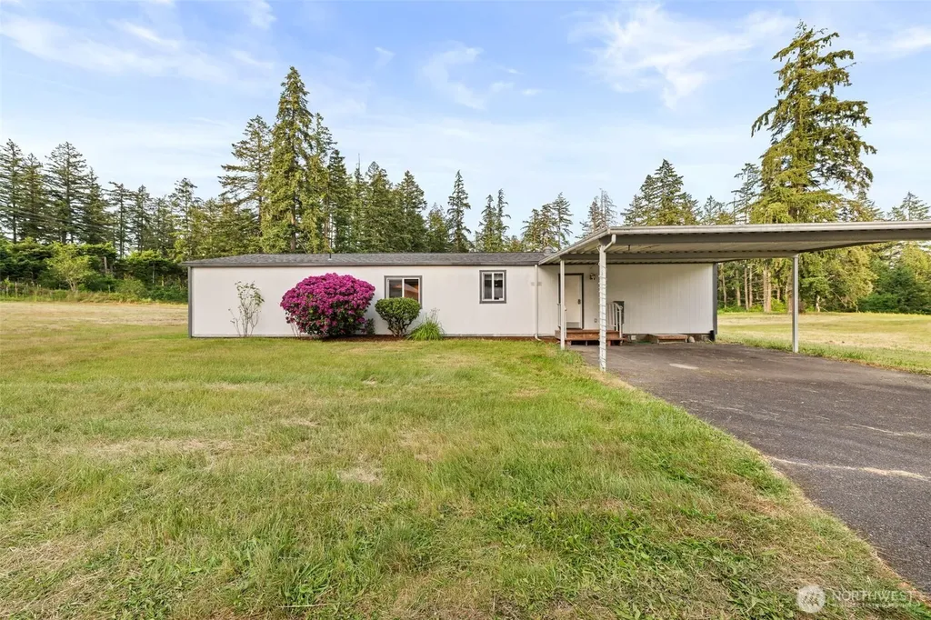 26117 34th Avenue E Spanaway WA 98387