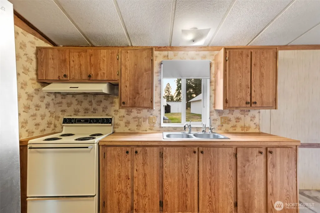 26117 34th Avenue E Spanaway WA 98387
