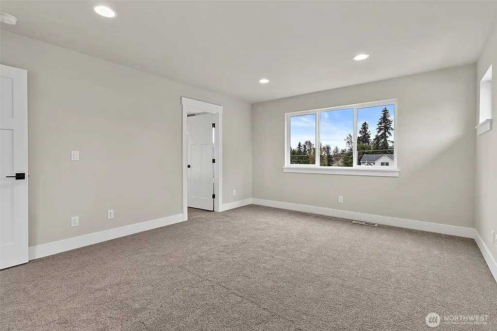 14227 SE 284th Place Kent WA 98042