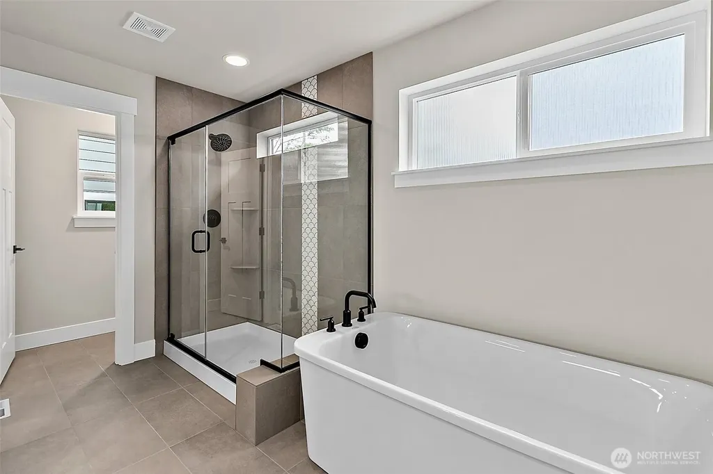 14227 SE 284th Place Kent WA 98042