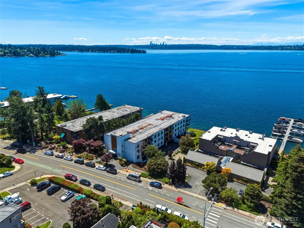 6333 Lake Washington Boulevard NE Kirkland WA 98033