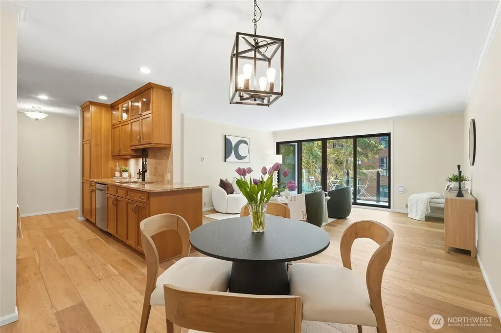 6333 Lake Washington Boulevard NE Kirkland WA 98033