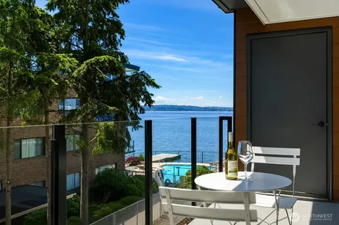 6333 Lake Washington Boulevard NE Kirkland WA 98033
