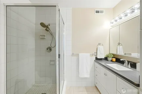 6333 Lake Washington Boulevard NE Kirkland WA 98033