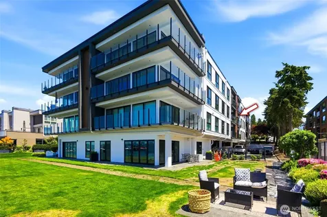 6333 Lake Washington Boulevard NE Kirkland WA 98033