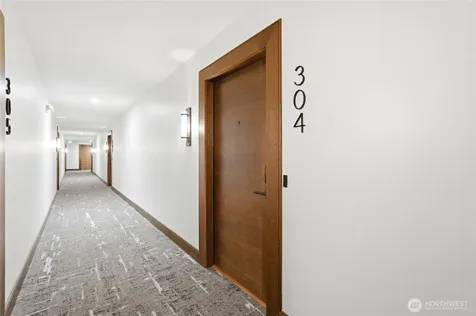 6333 Lake Washington Boulevard NE Kirkland WA 98033