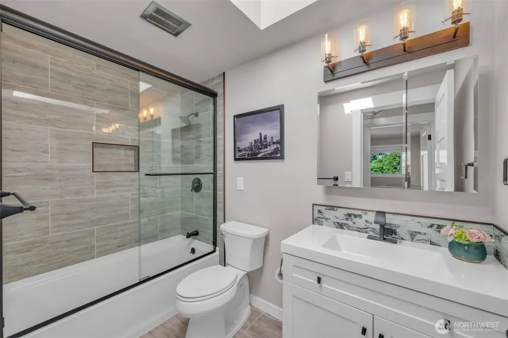 19156 66th Place NE Kenmore WA 98028