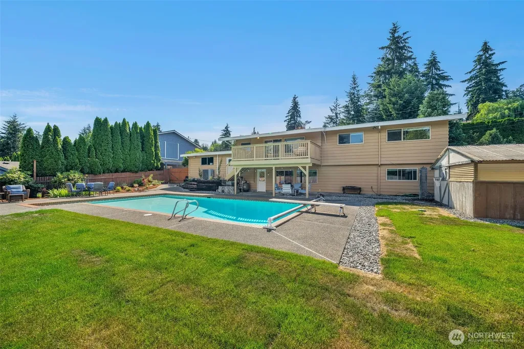 19156 66th Place NE Kenmore WA 98028