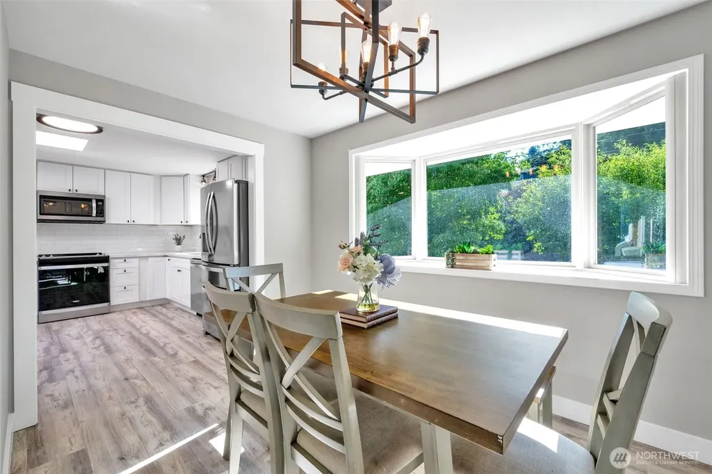 19156 66th Place NE Kenmore WA 98028