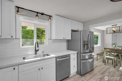19156 66th Place NE Kenmore WA 98028