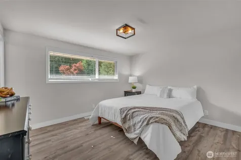 19156 66th Place NE Kenmore WA 98028