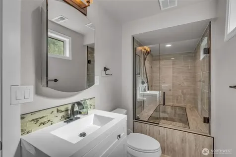 19156 66th Place NE Kenmore WA 98028