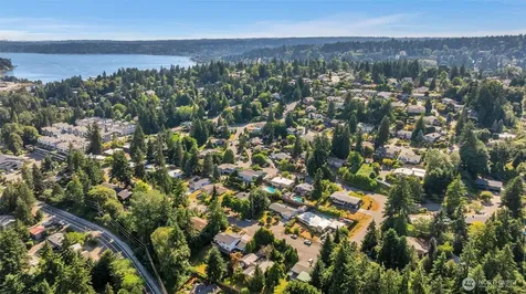 19156 66th Place NE Kenmore WA 98028