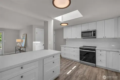 19156 66th Place NE Kenmore WA 98028