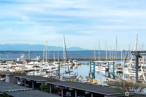 6535 Seaview Avenue NW Seattle WA 98117