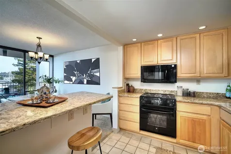 6535 Seaview Avenue NW Seattle WA 98117