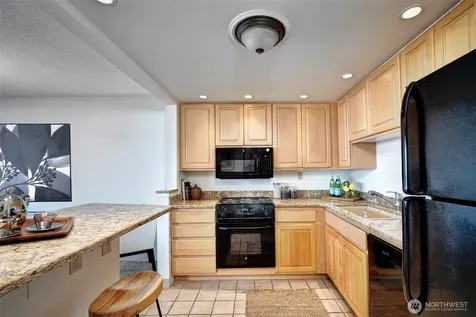 6535 Seaview Avenue NW Seattle WA 98117