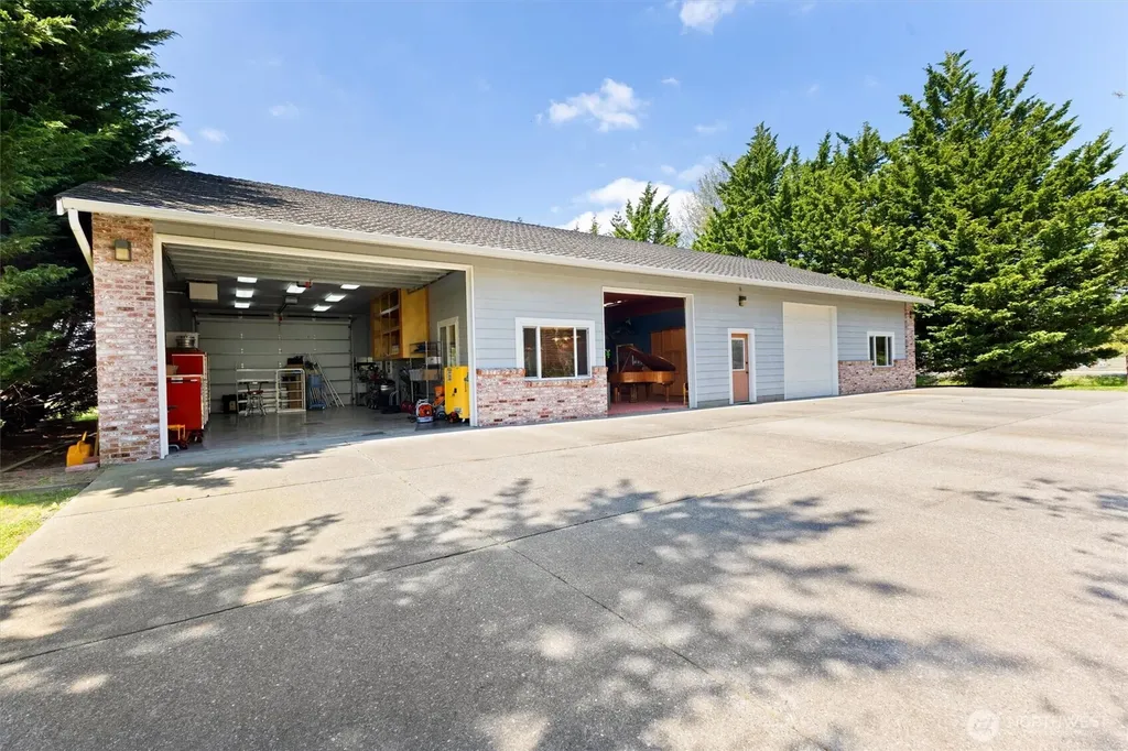 929 E Hemmi Road Everson WA 98247