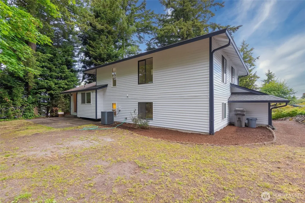 4123 SW 328th Street Federal Way WA 98023